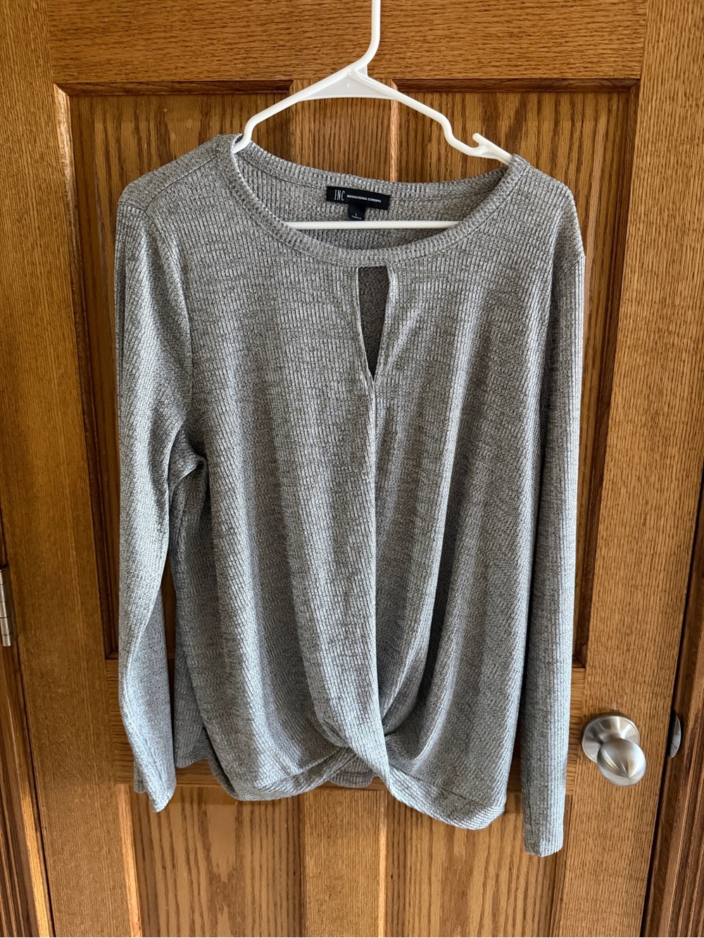 Inc New Large Gray Front Twist Long Sleeve Top pick a boo